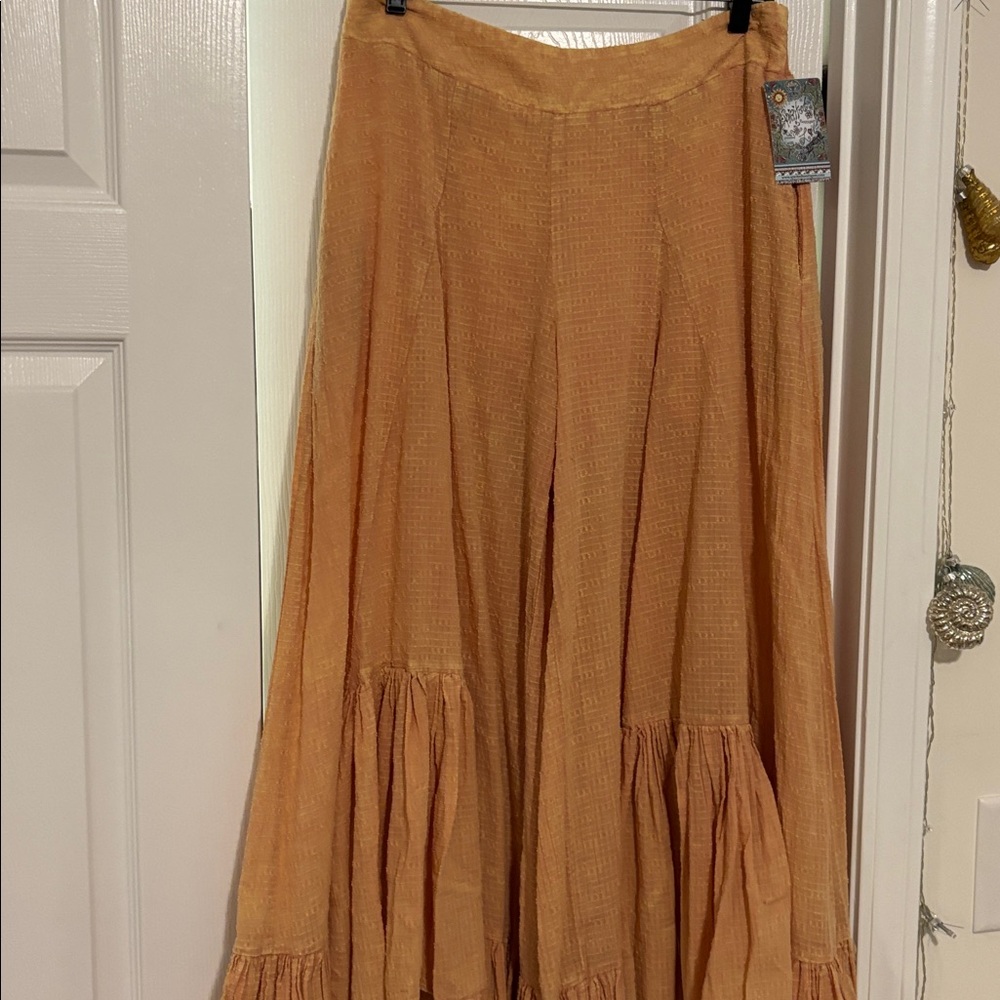 Women's Peach Tiered Ruffle Maxi Pants - Picture 2 of 7